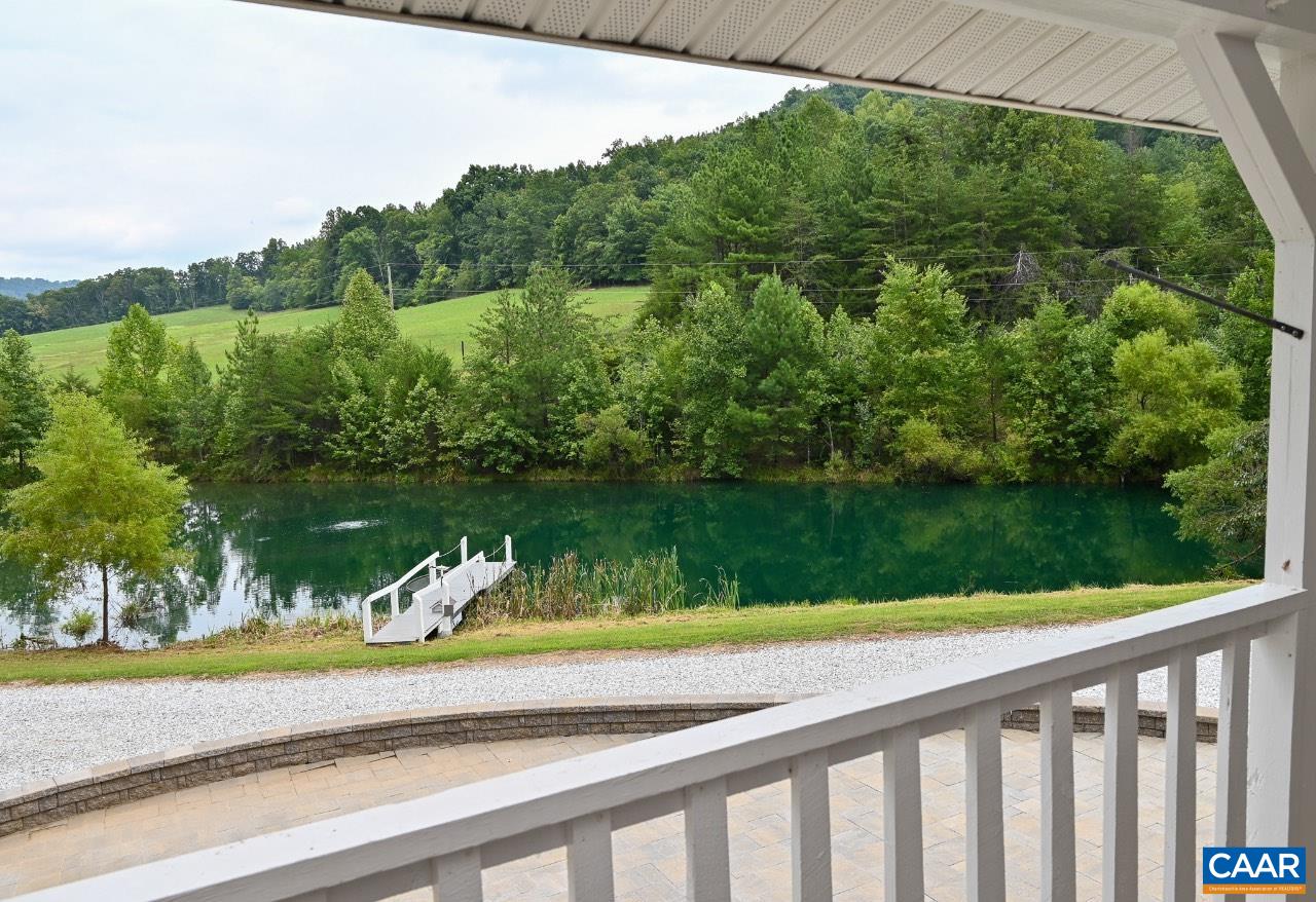 2752 FRESHWATER COVE LN