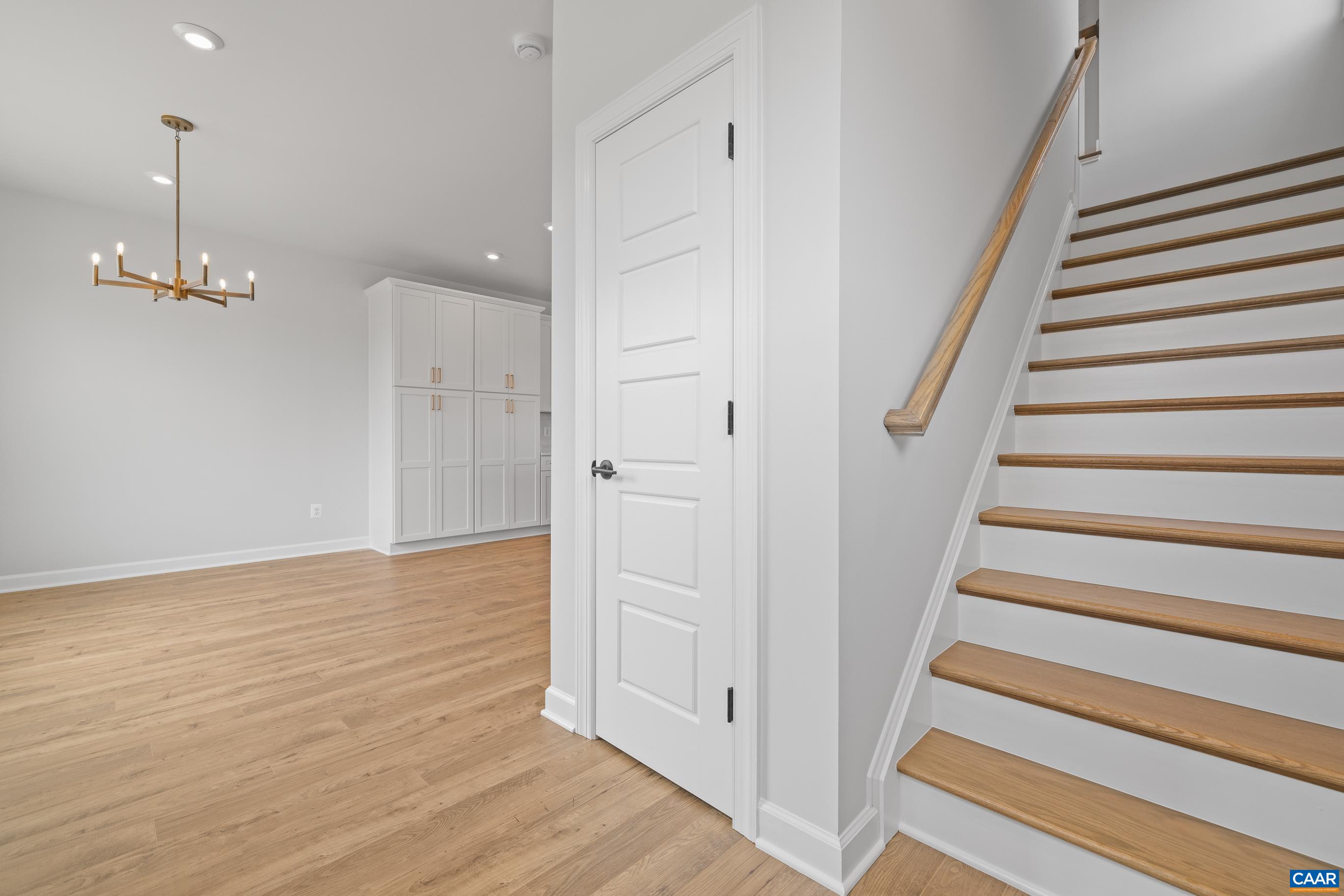 5170 GOLF DR