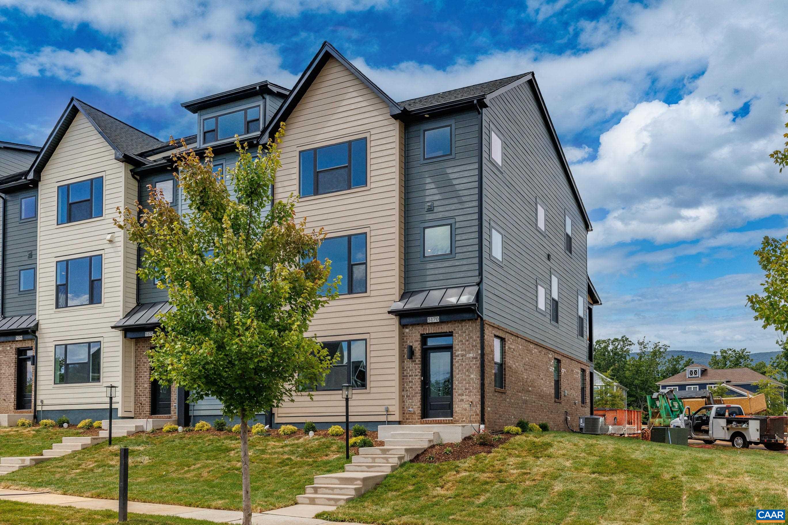 5170 GOLF DR