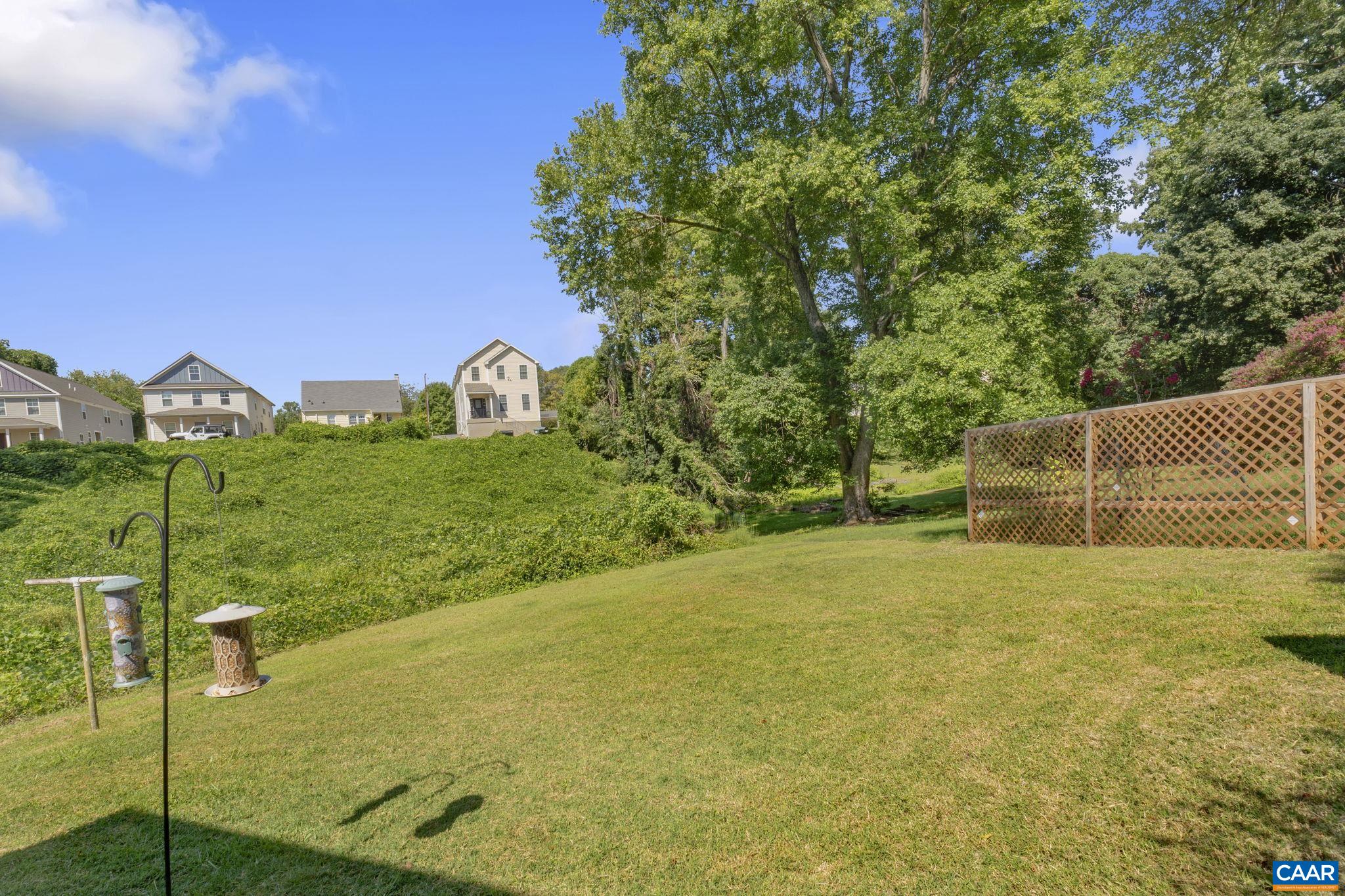 113 A/B S PIEDMONT AVE