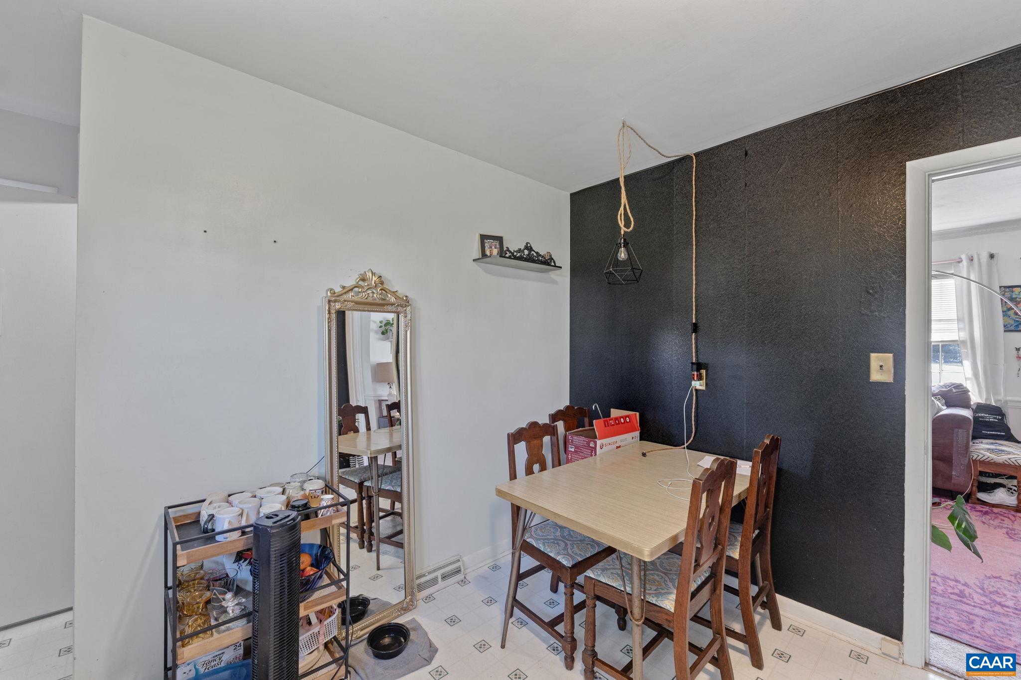 113 A/B S PIEDMONT AVE