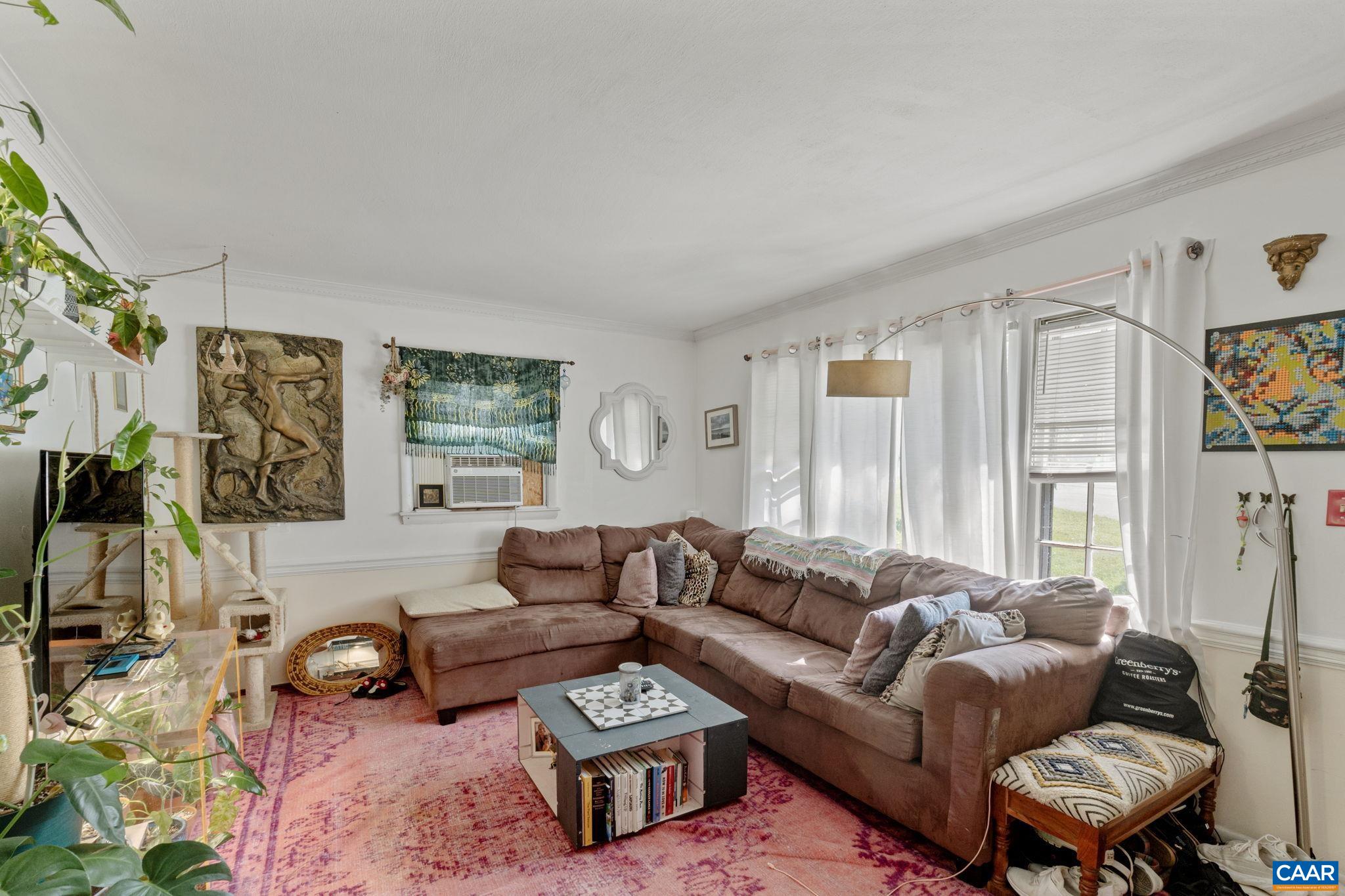 113 A/B S PIEDMONT AVE
