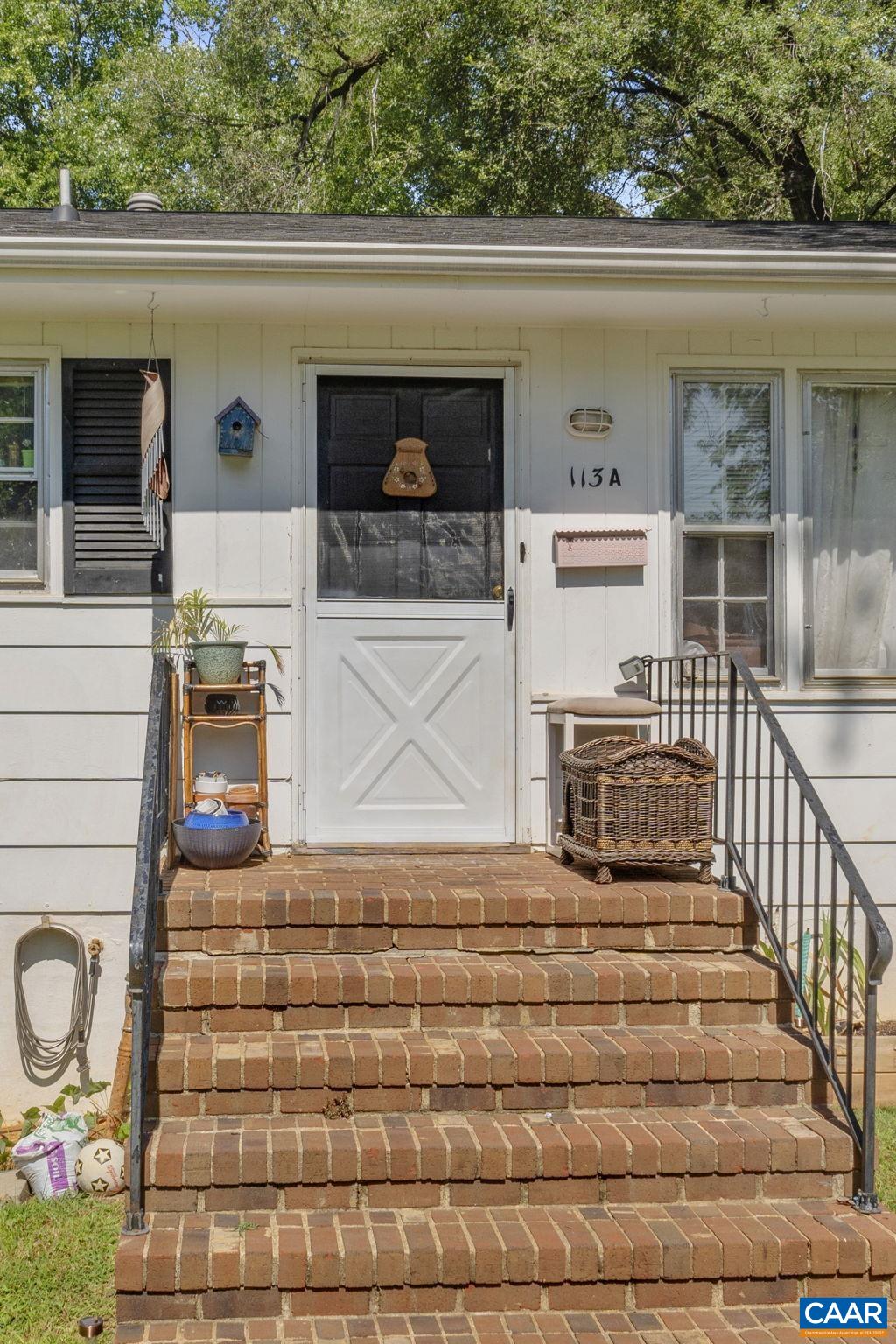 113 A/B S PIEDMONT AVE