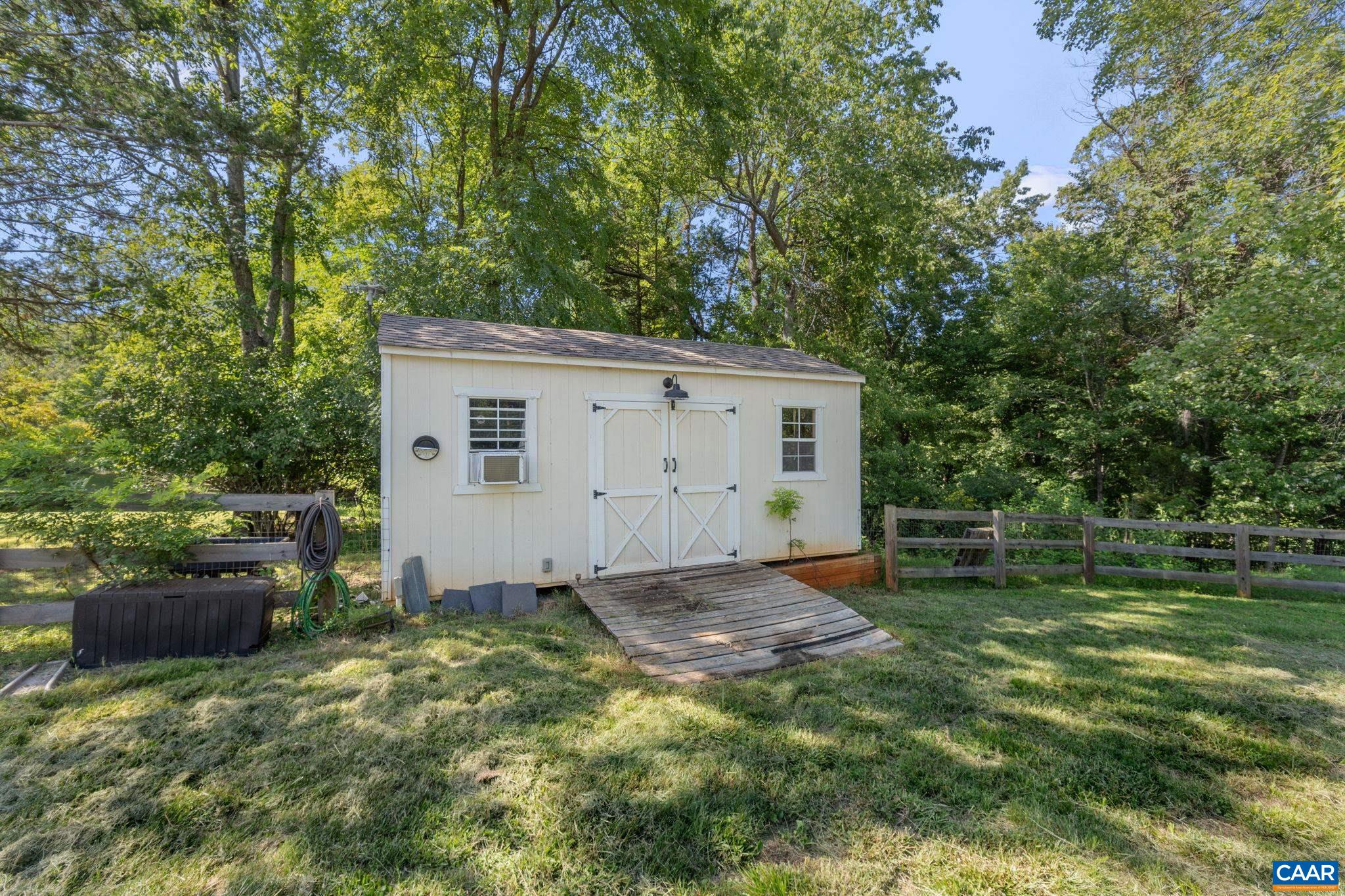2160 DEVONSHIRE RD