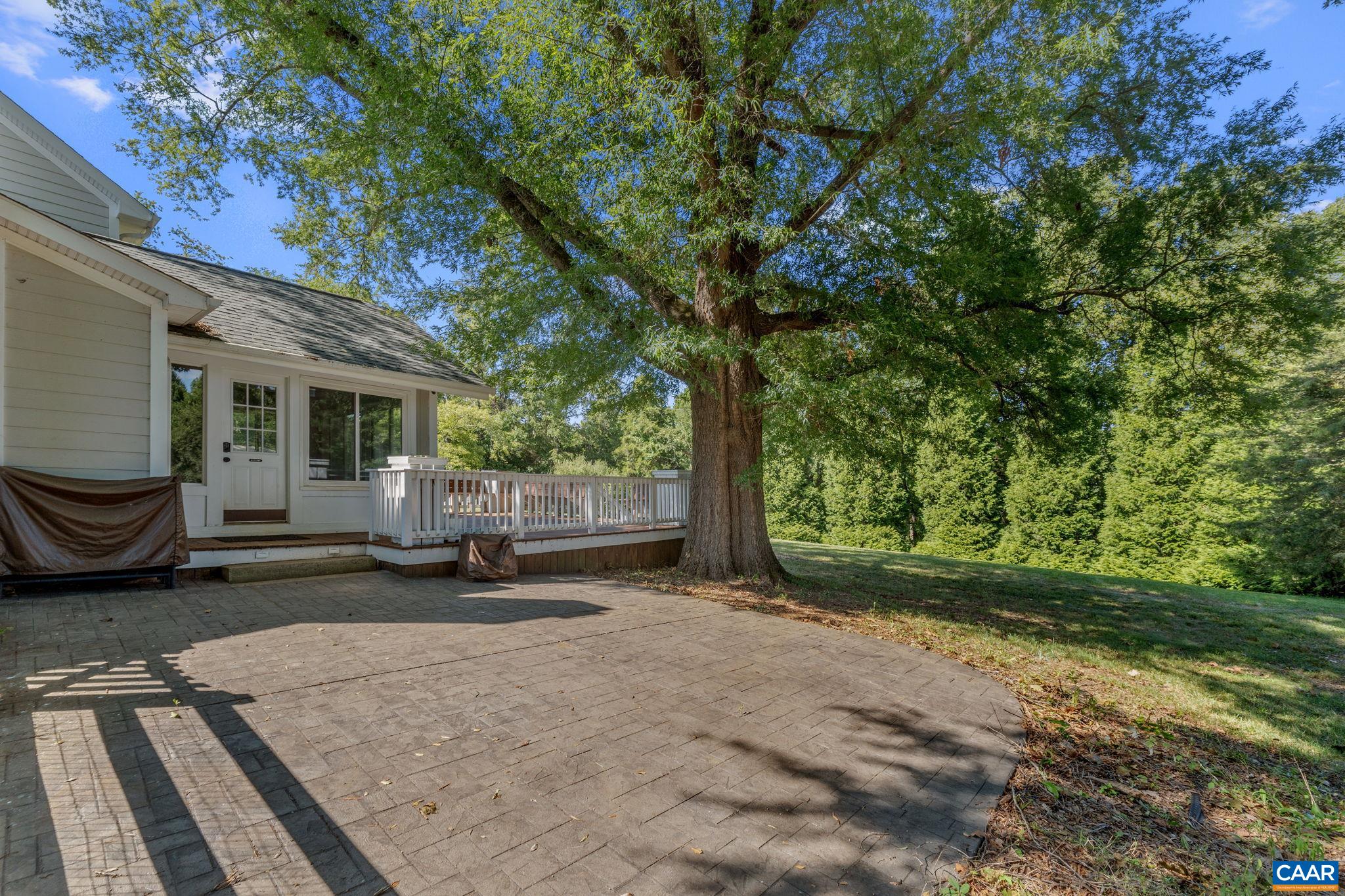 2160 DEVONSHIRE RD