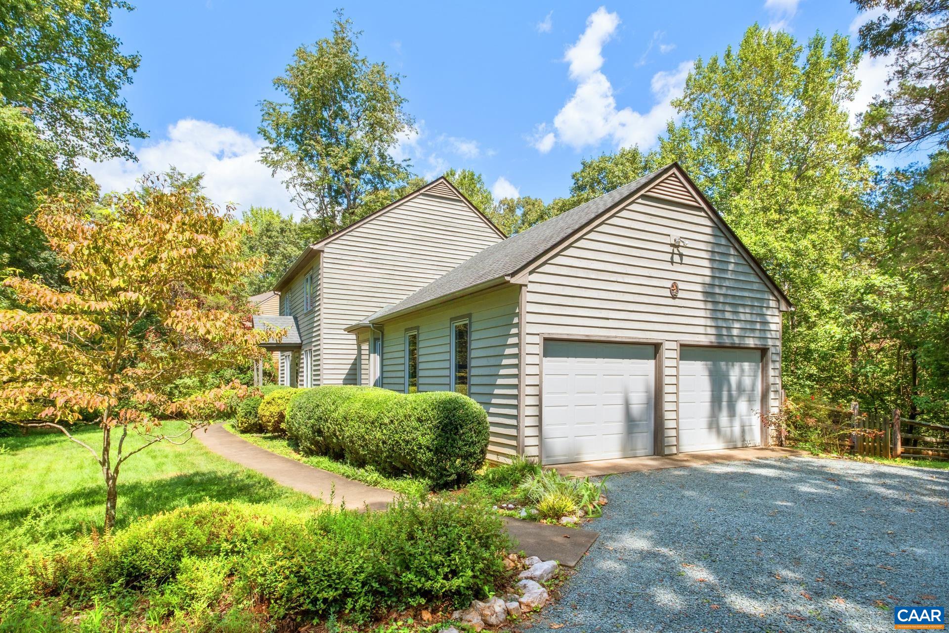 453 PEACOCK DR