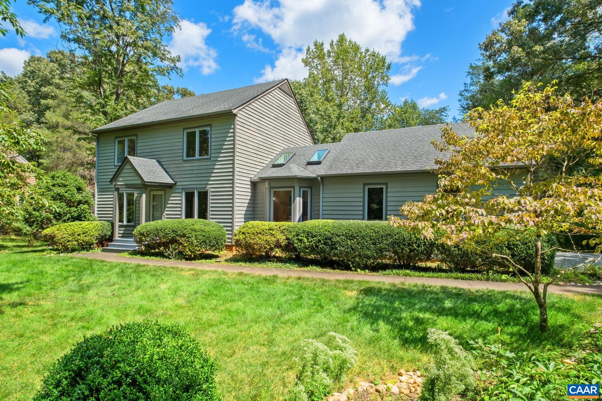 453 PEACOCK DR