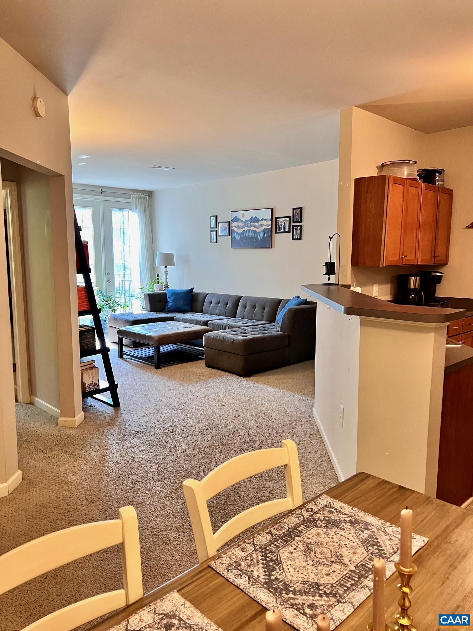 705 WALKER SQ Unit: 2a