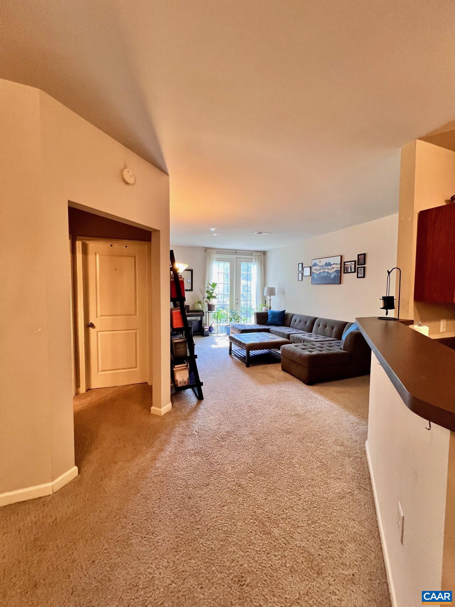 705 WALKER SQ Unit: 2a