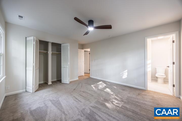 203 SUNSET DR