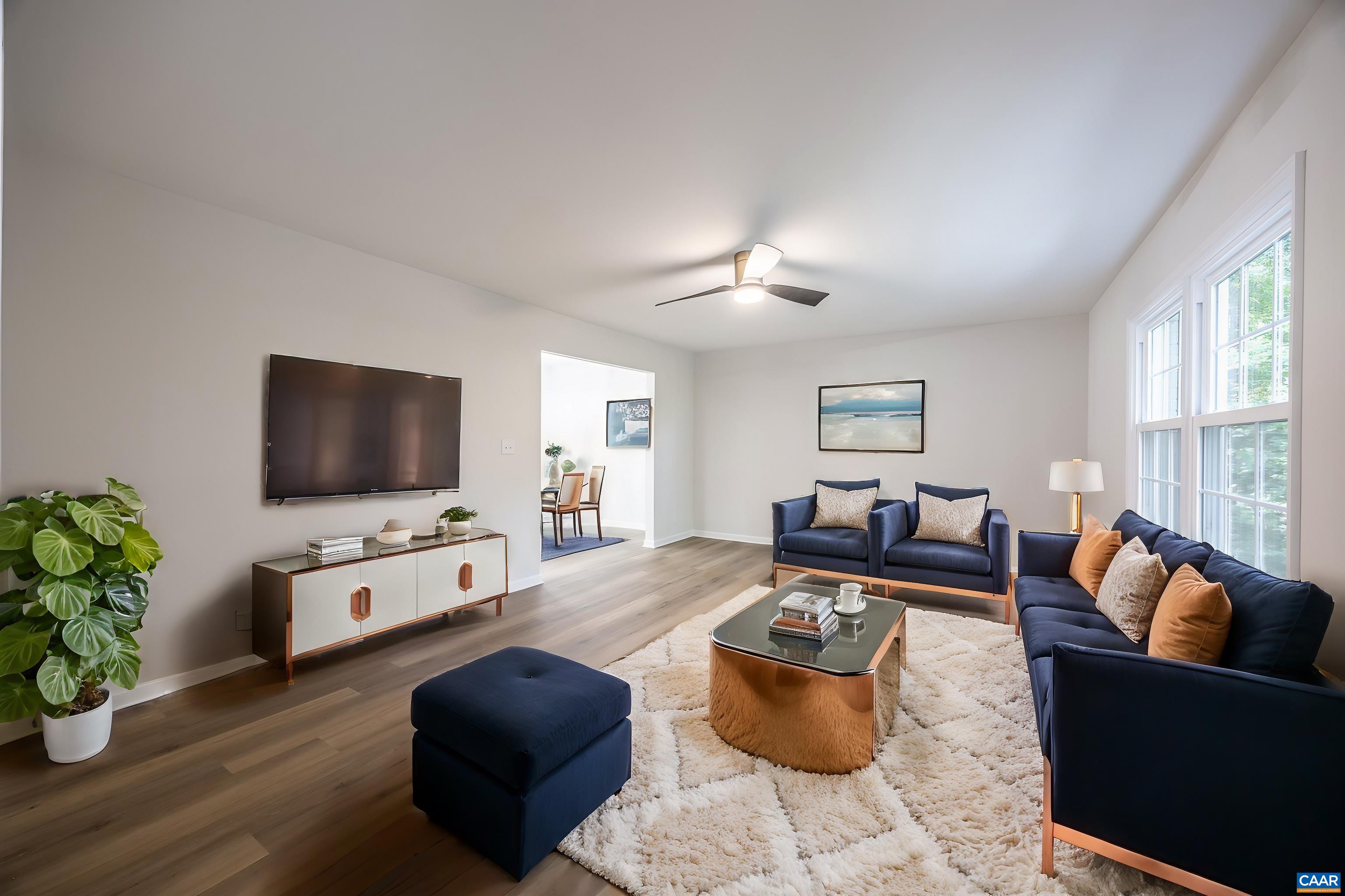 203 SUNSET DR
