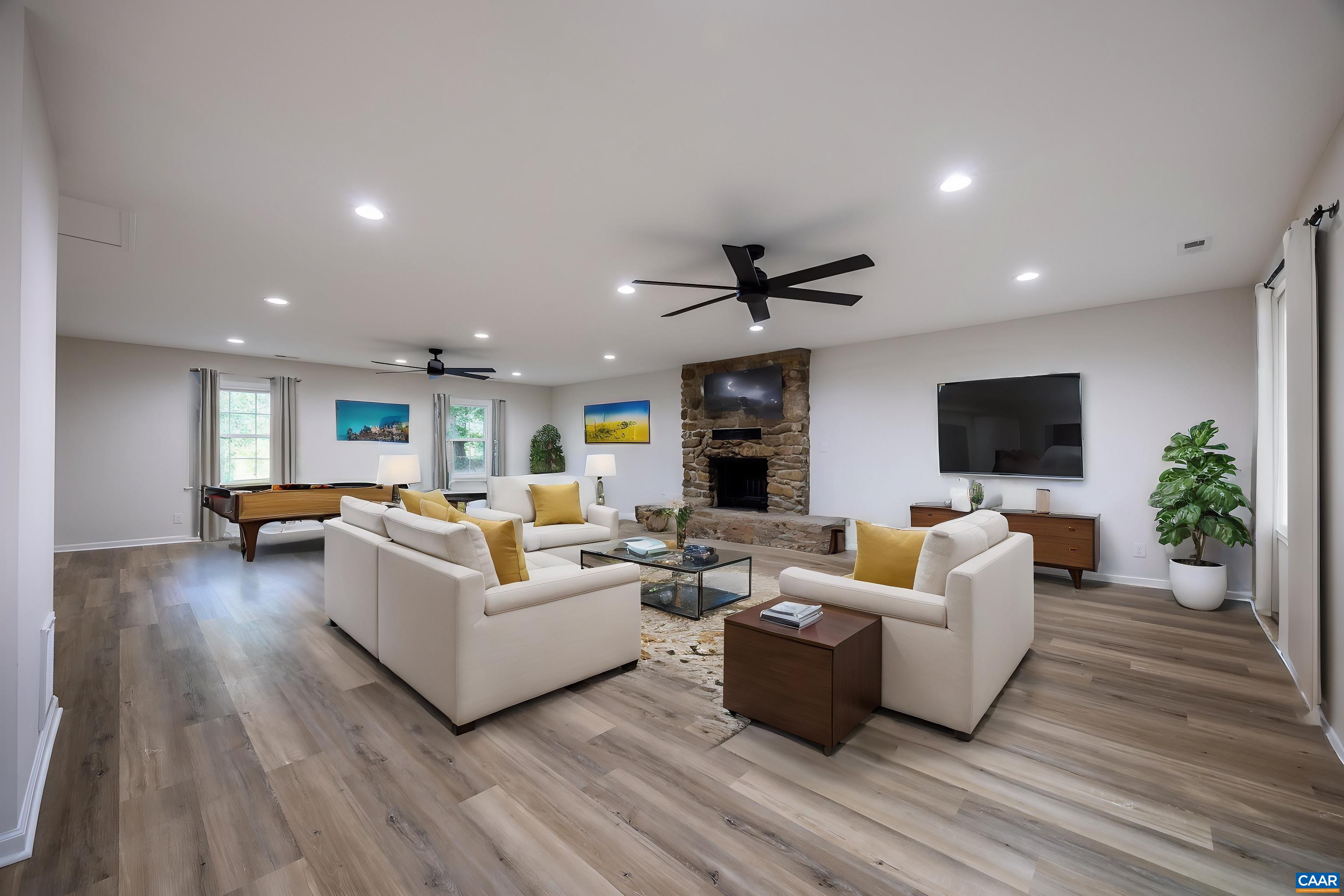 203 SUNSET DR