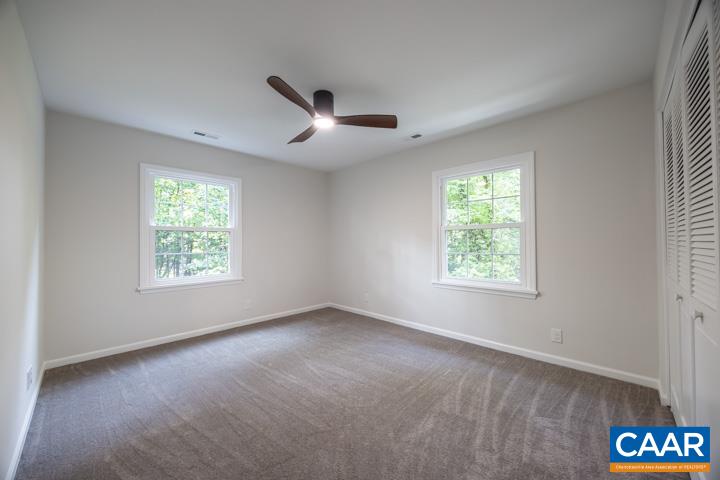 203 SUNSET DR
