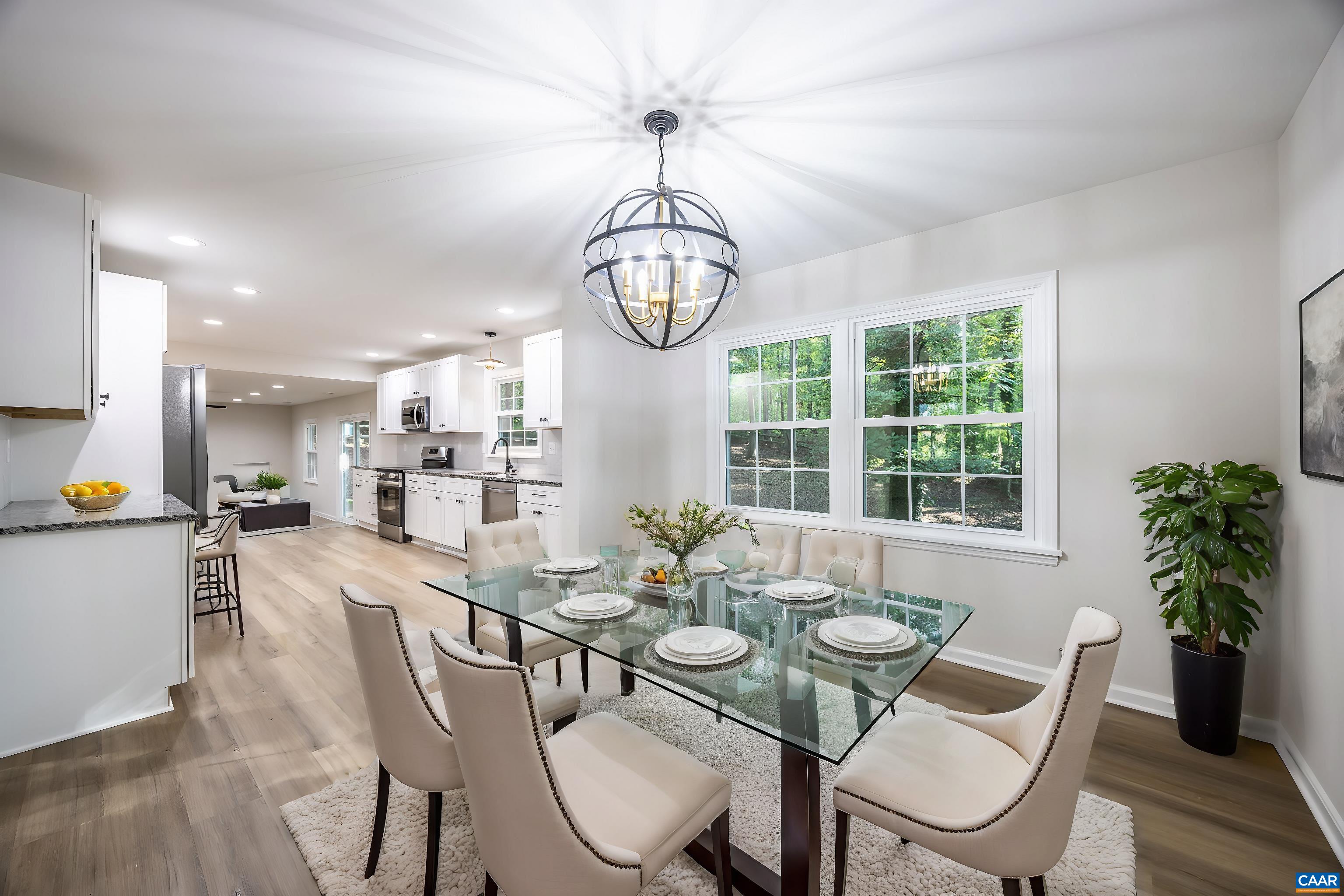 203 SUNSET DR