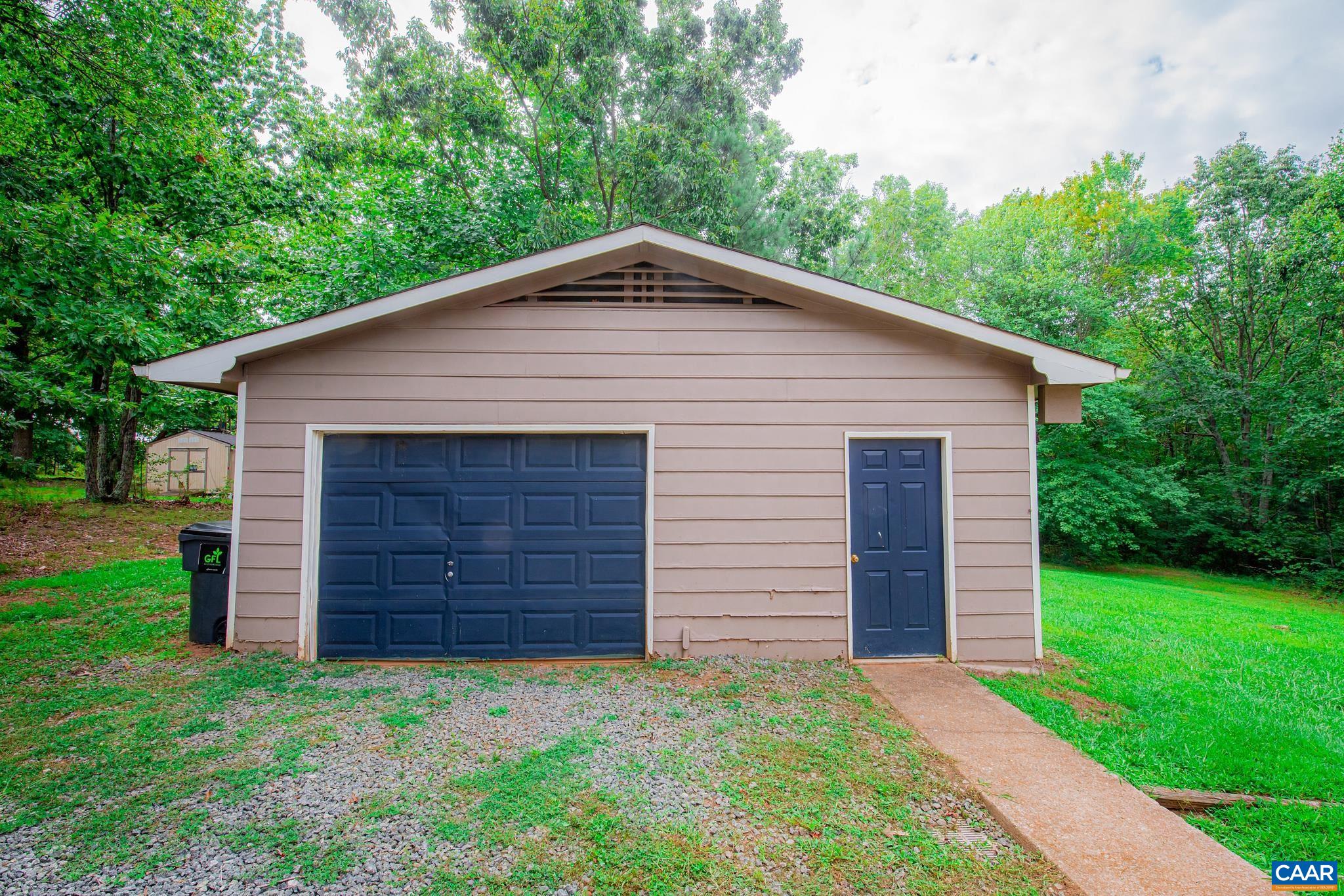 2625 MARTIN KINGS RD