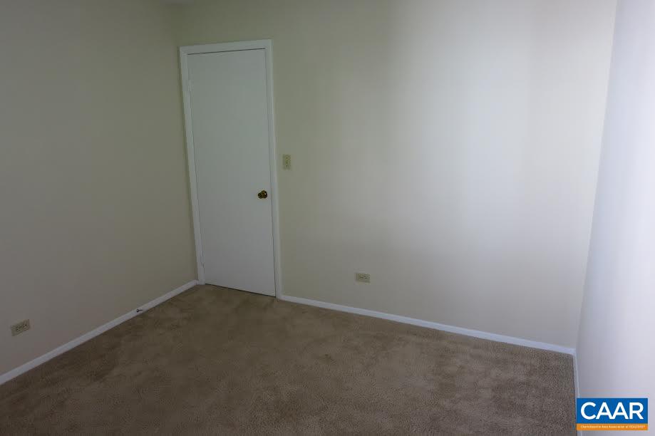 1215 WERTLAND ST Unit: c33