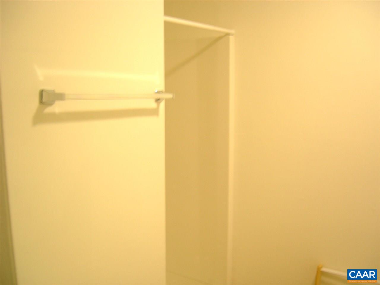 1215 WERTLAND ST Unit: c33