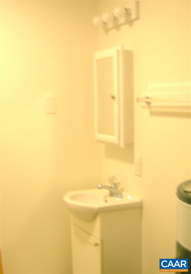 1215 WERTLAND ST Unit: c33