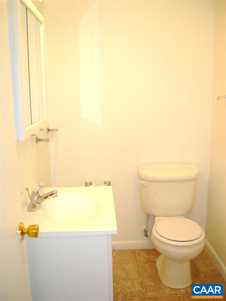 1215 WERTLAND ST Unit: c33
