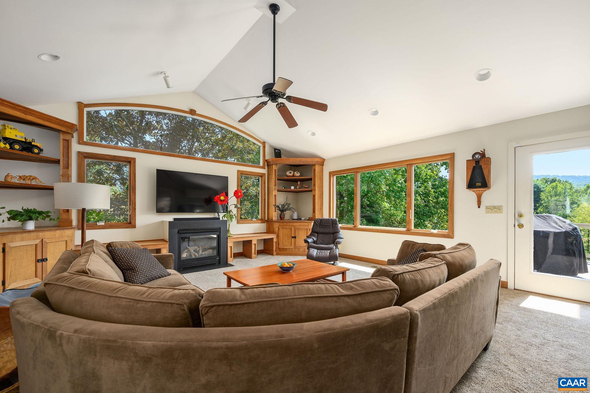 888 WOLF TRAP RD