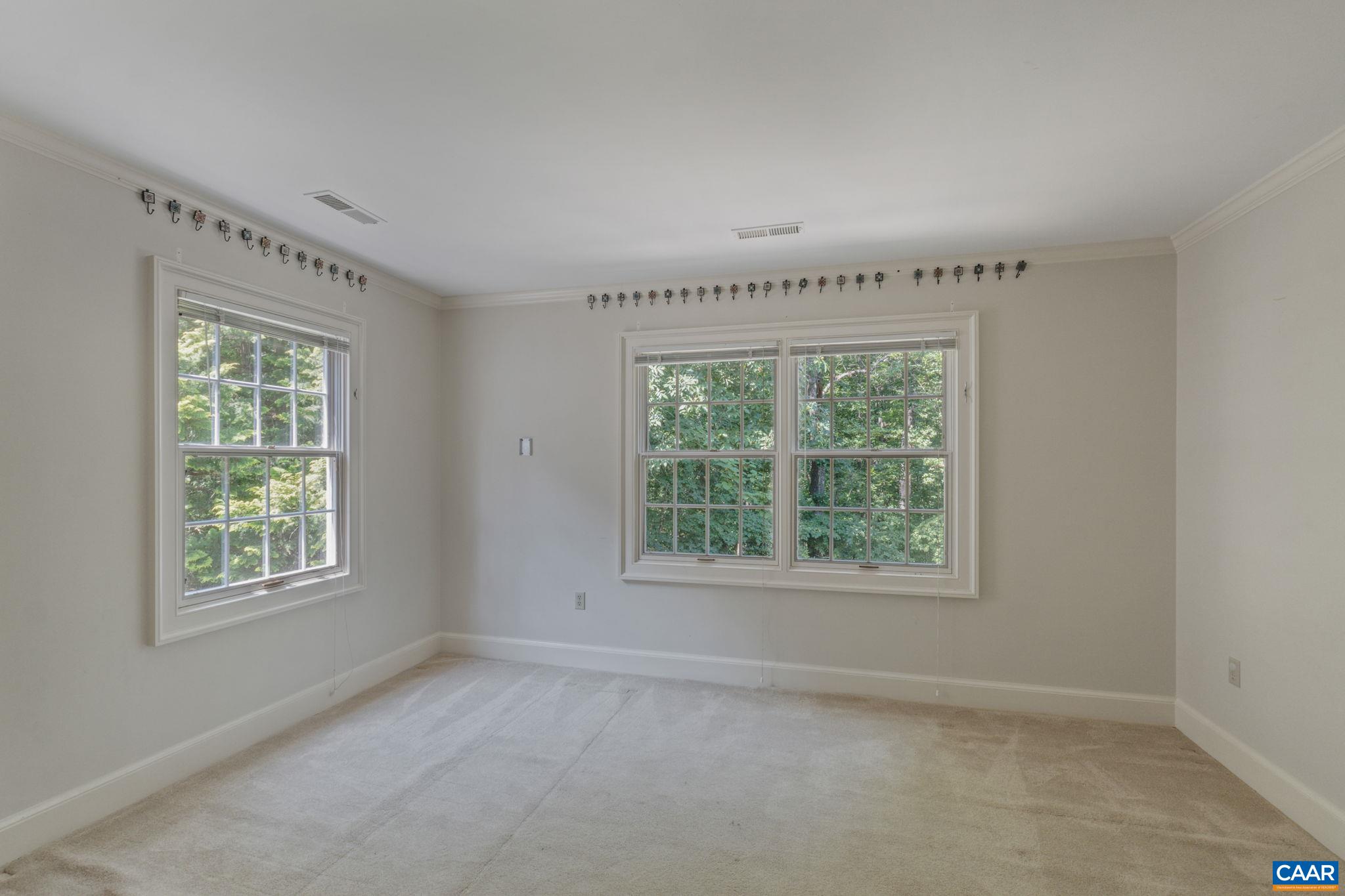 500 LOBLOLLY LN