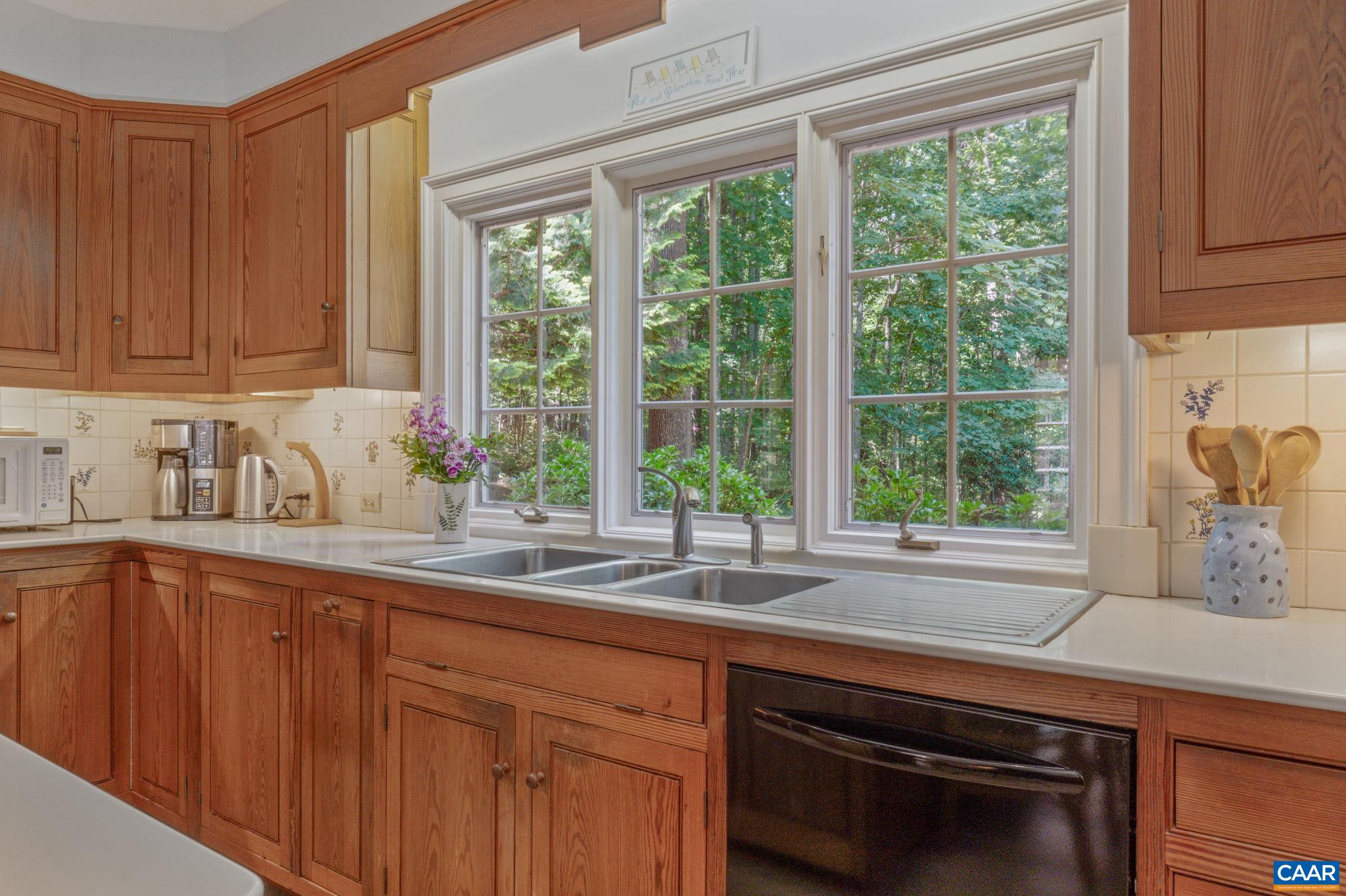 500 LOBLOLLY LN