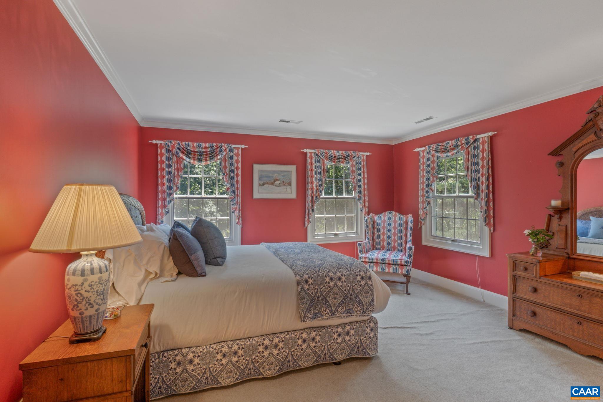 500 LOBLOLLY LN
