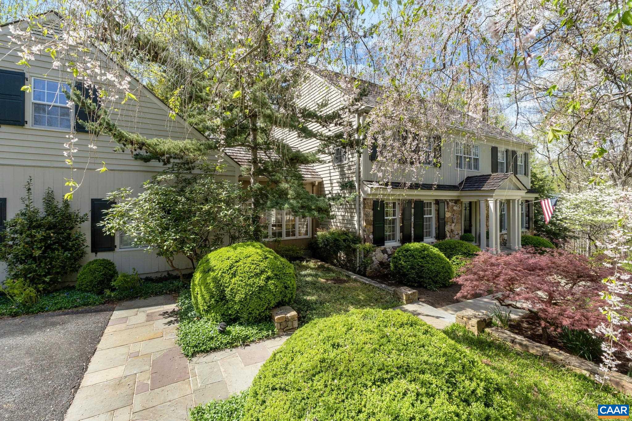 500 LOBLOLLY LN