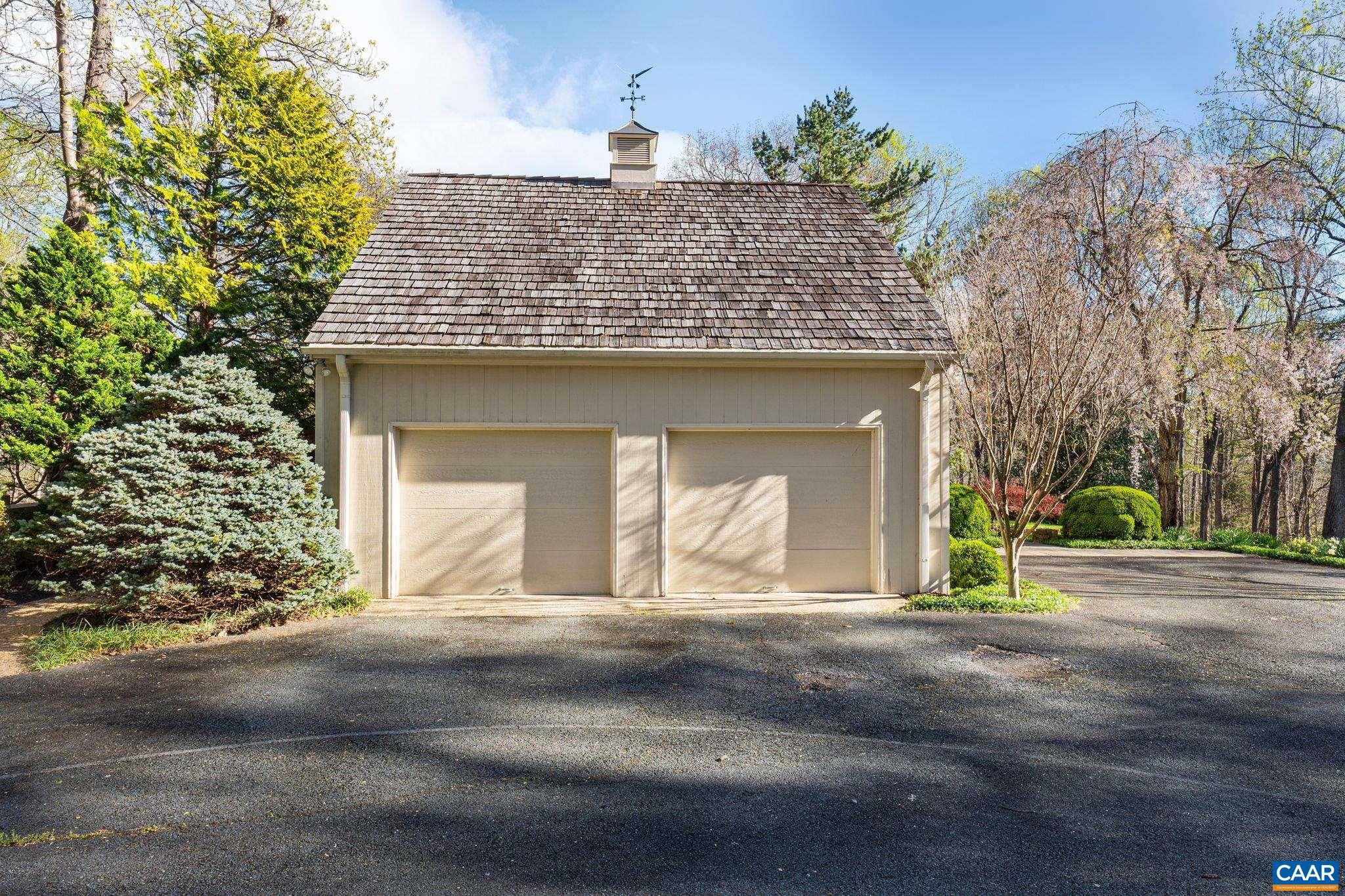 500 LOBLOLLY LN