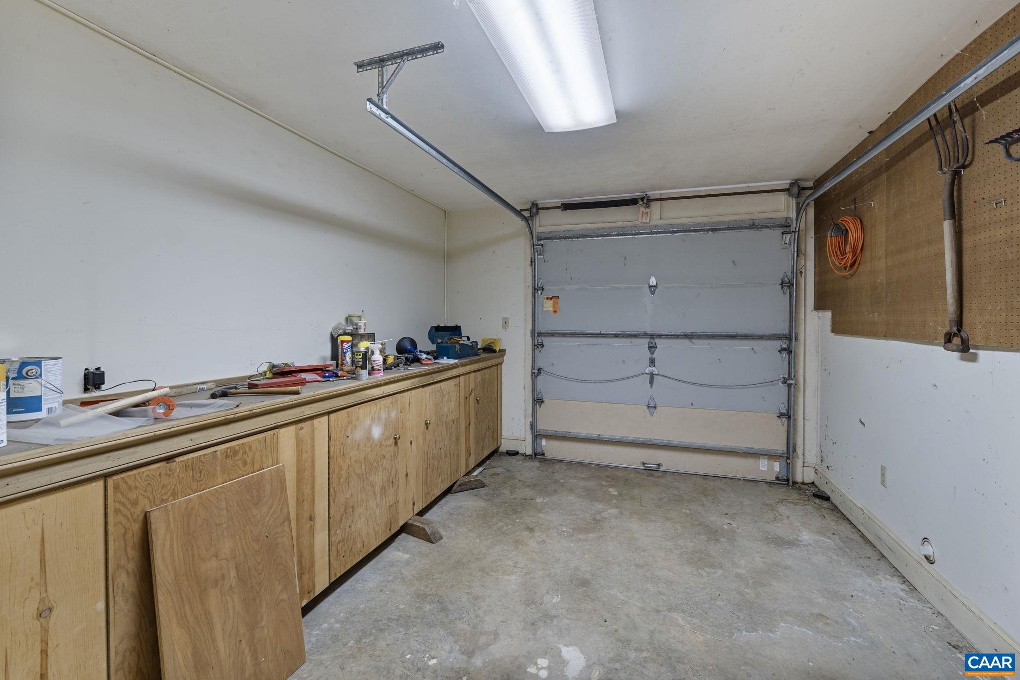 500 LOBLOLLY LN