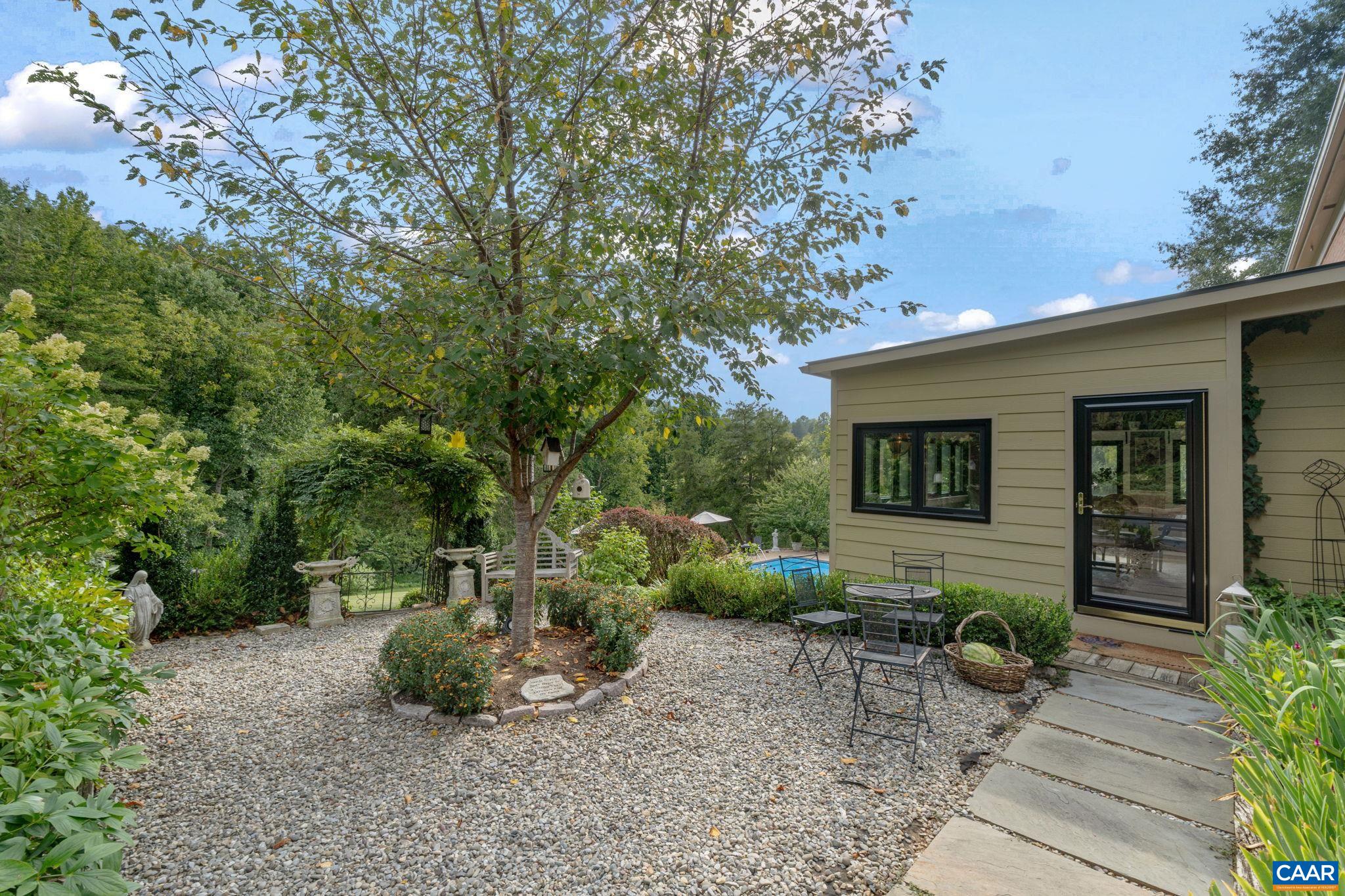 1707 LAMBS RD