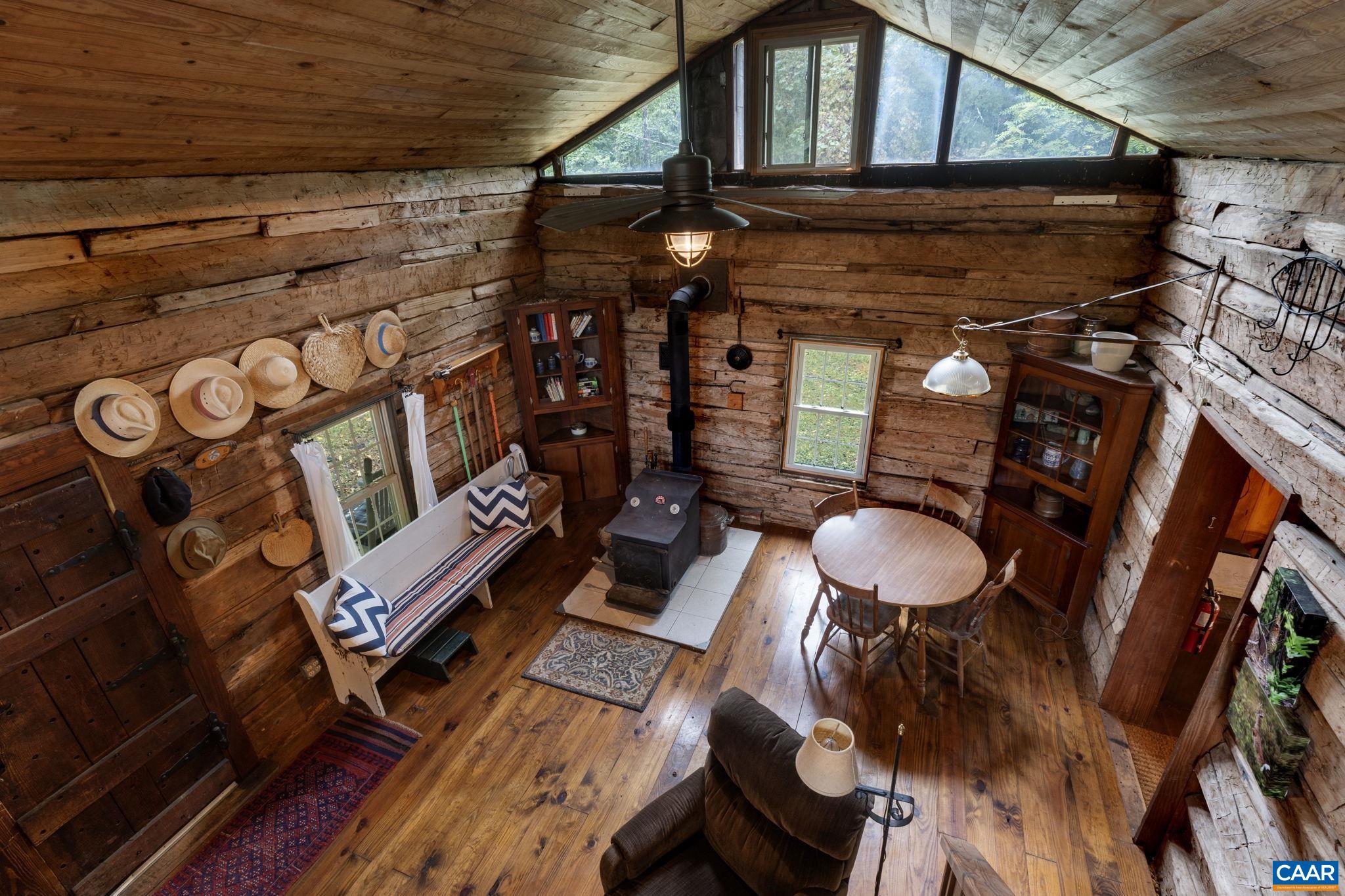 1098 POCOSAN MOUNTAIN RD