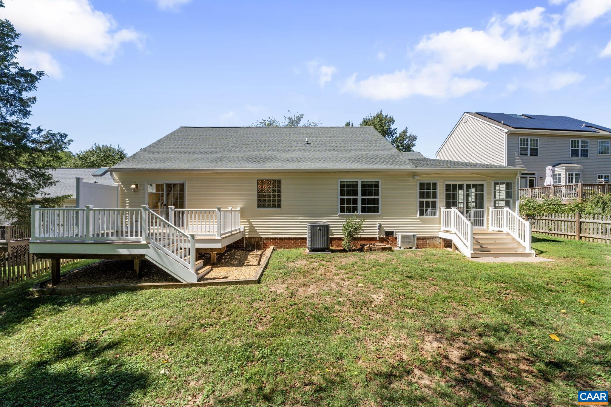 1081 WINTERGREEN LN
