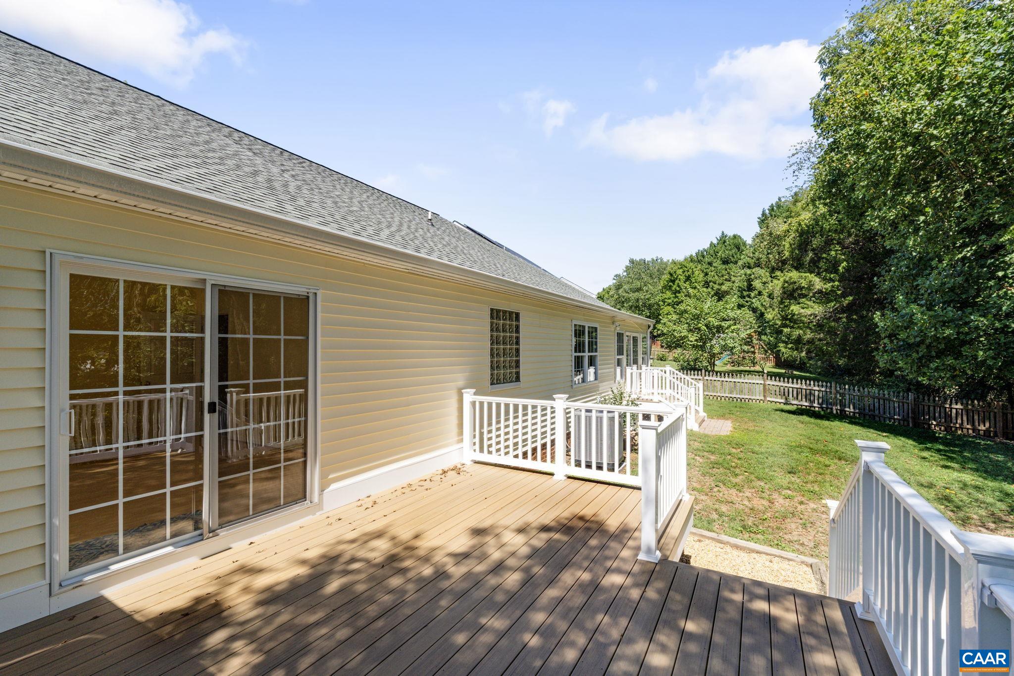 1081 WINTERGREEN LN