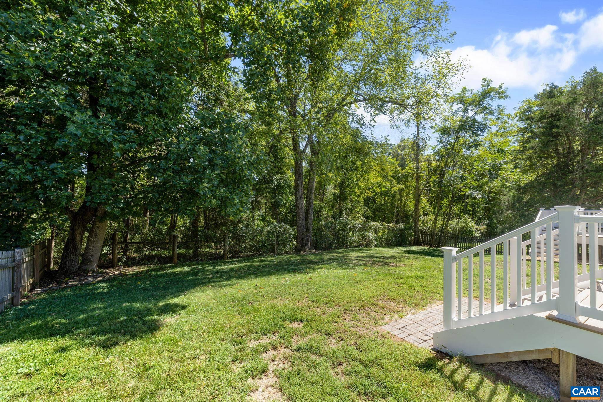 1081 WINTERGREEN LN