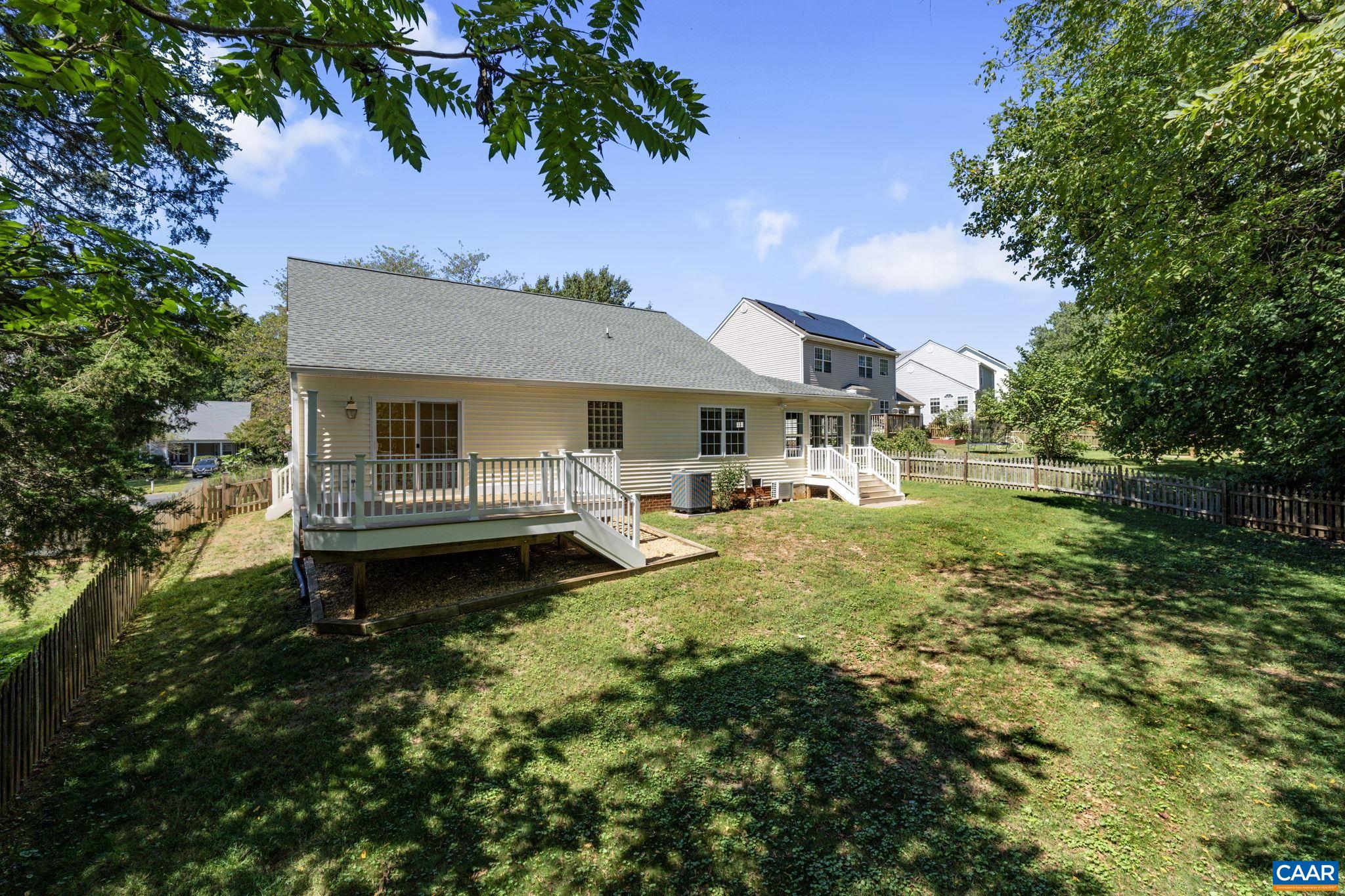 1081 WINTERGREEN LN