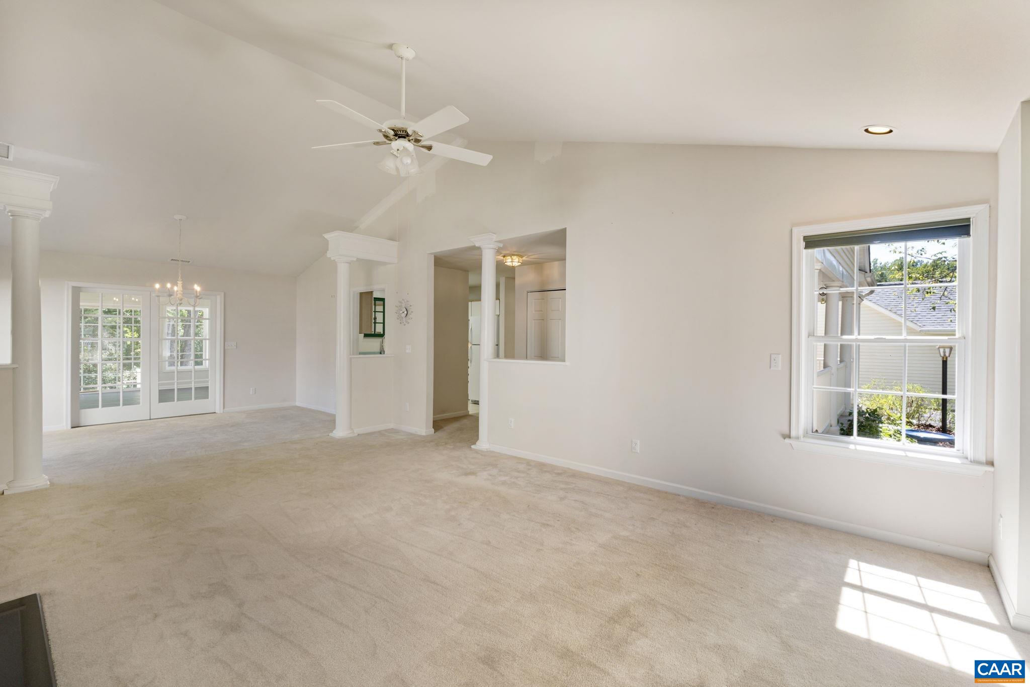 1081 WINTERGREEN LN
