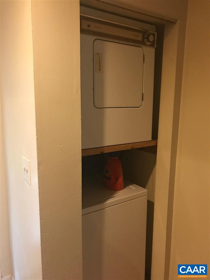 1305 WERTLAND ST Unit: B2