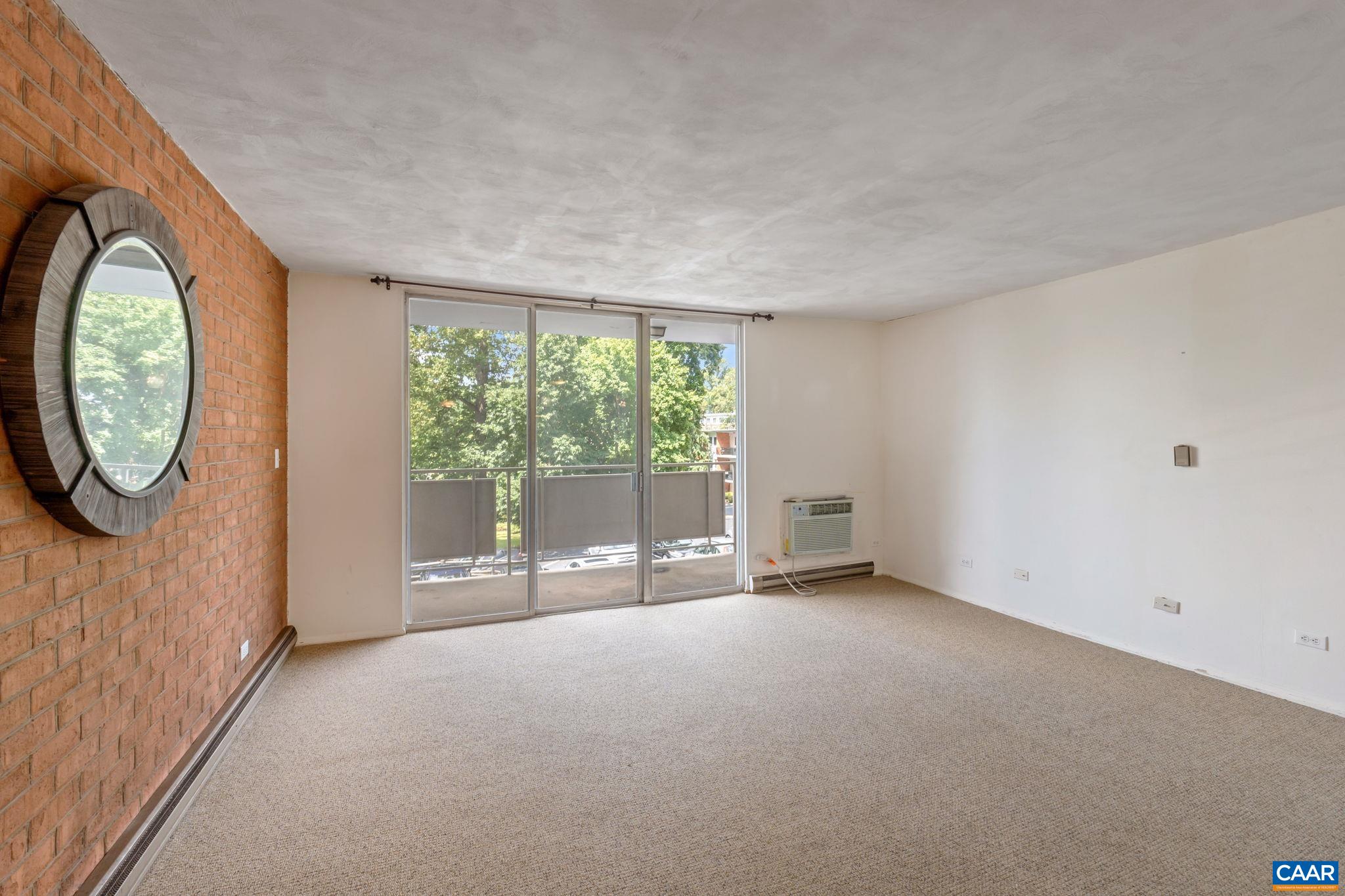1800 JEFFERSON PARK AVE Unit: 302