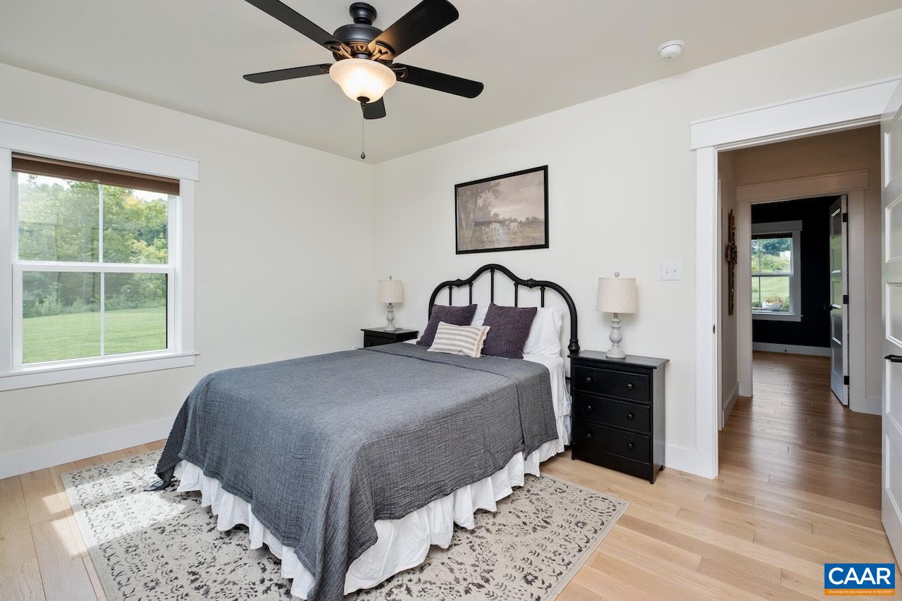 7115 ROCKFISH VALLEY HWY