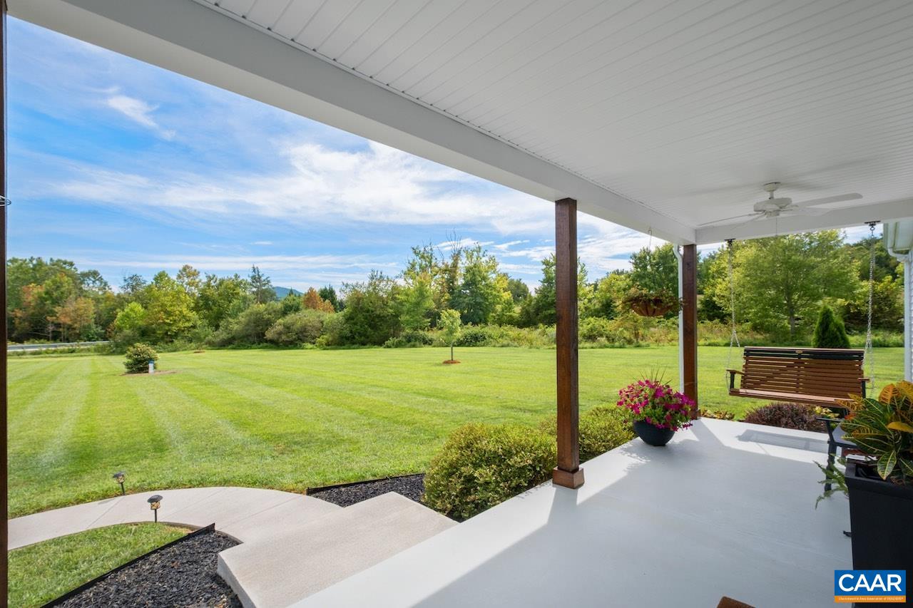 7115 ROCKFISH VALLEY HWY