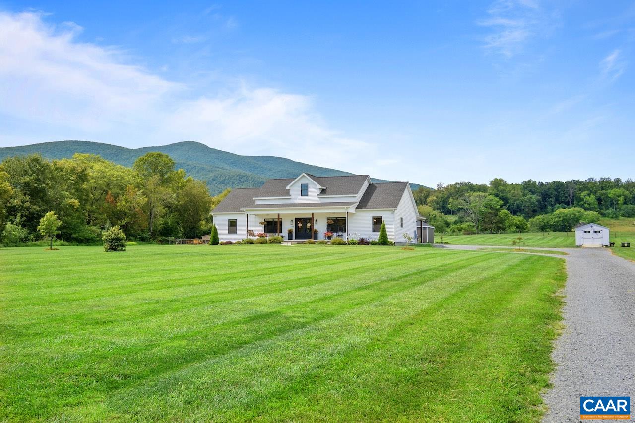 7115 ROCKFISH VALLEY HWY