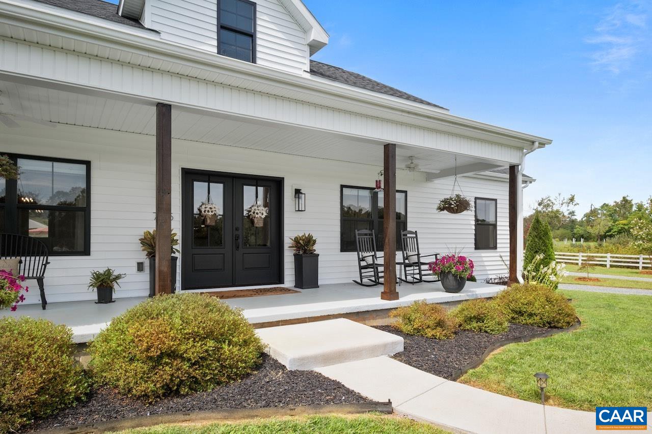 7115 ROCKFISH VALLEY HWY