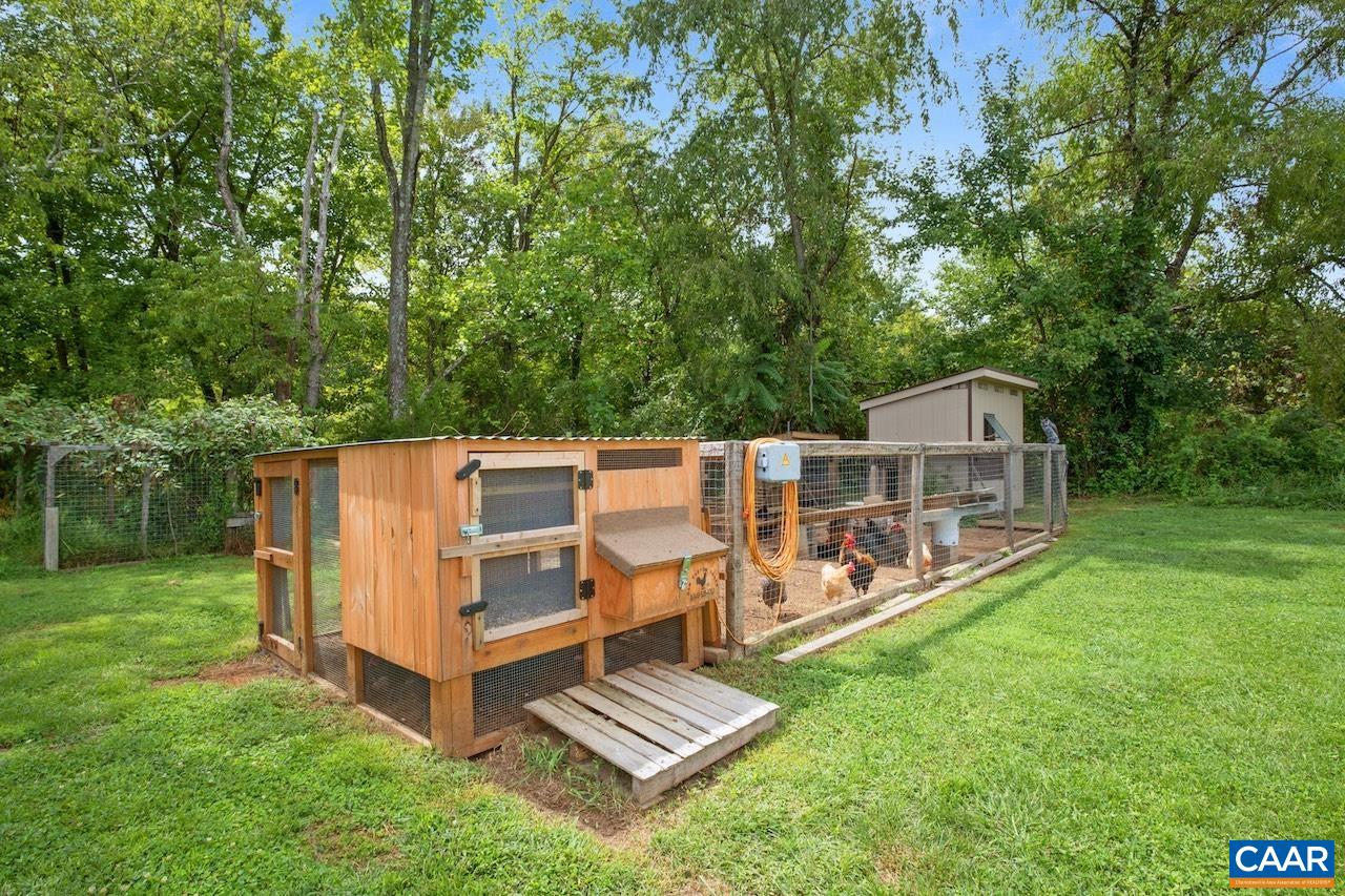 7115 ROCKFISH VALLEY HWY