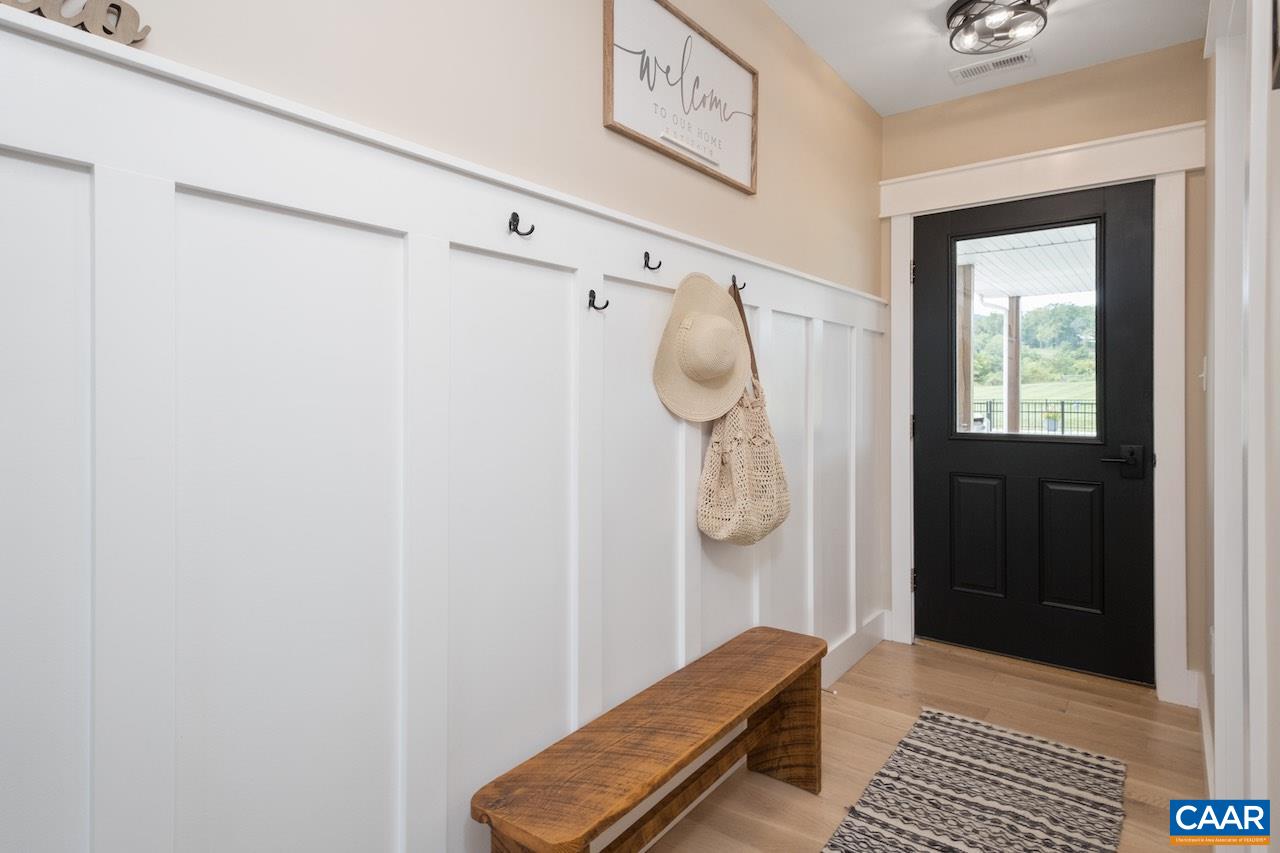 7115 ROCKFISH VALLEY HWY