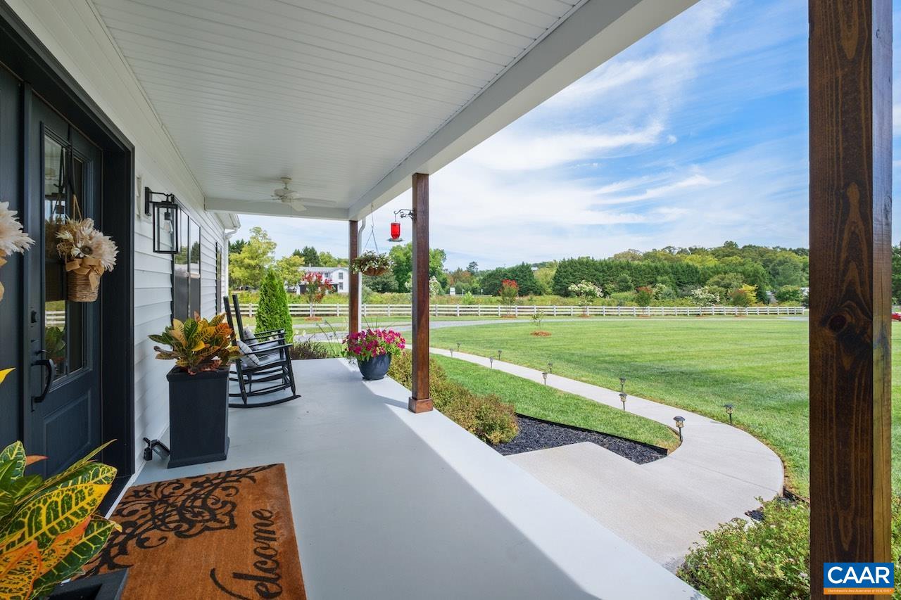 7115 ROCKFISH VALLEY HWY