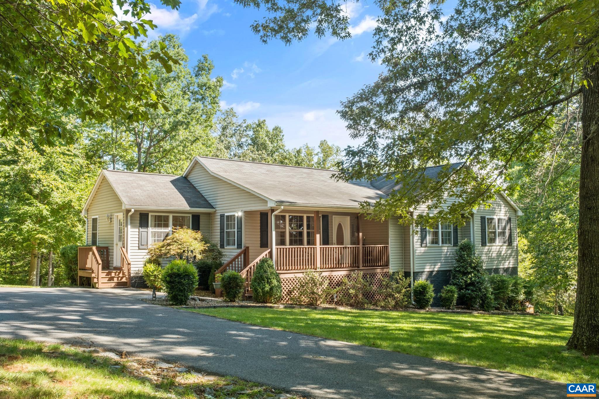 507 TRUSLOWS LN