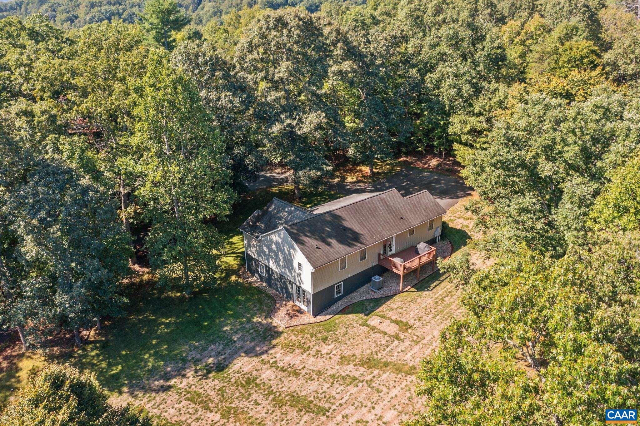 507 TRUSLOWS LN