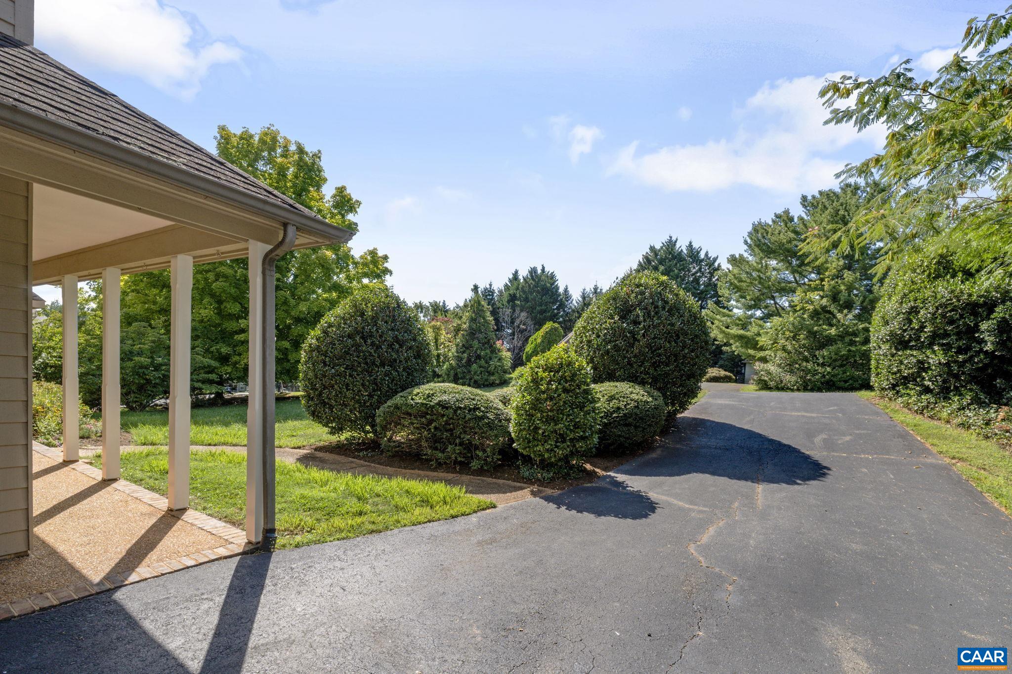 4835 MECHUMS RIVER RD