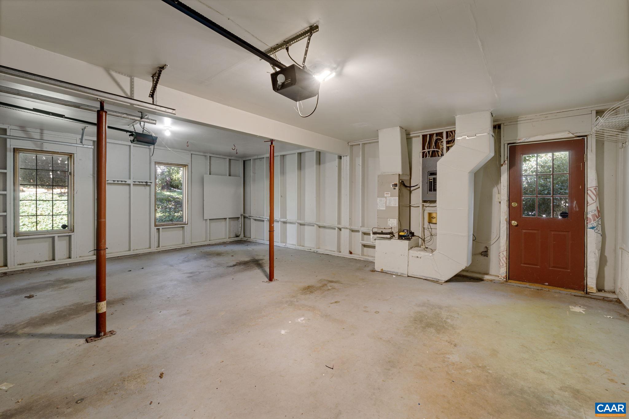 4835 MECHUMS RIVER RD